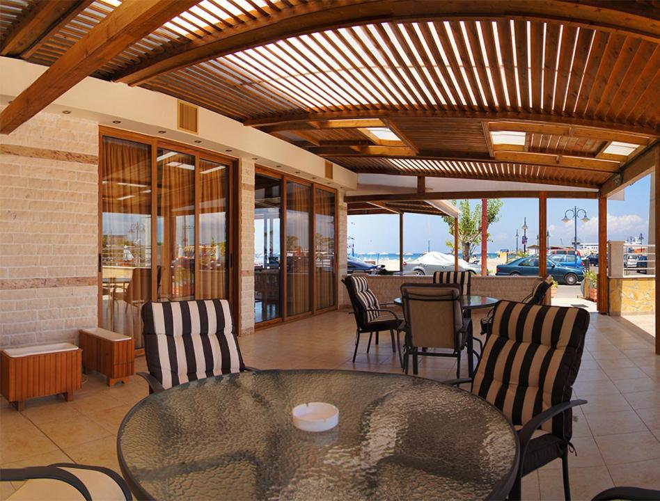 Kastro-Kyllini Hotel Ionion מראה חיצוני תמונה